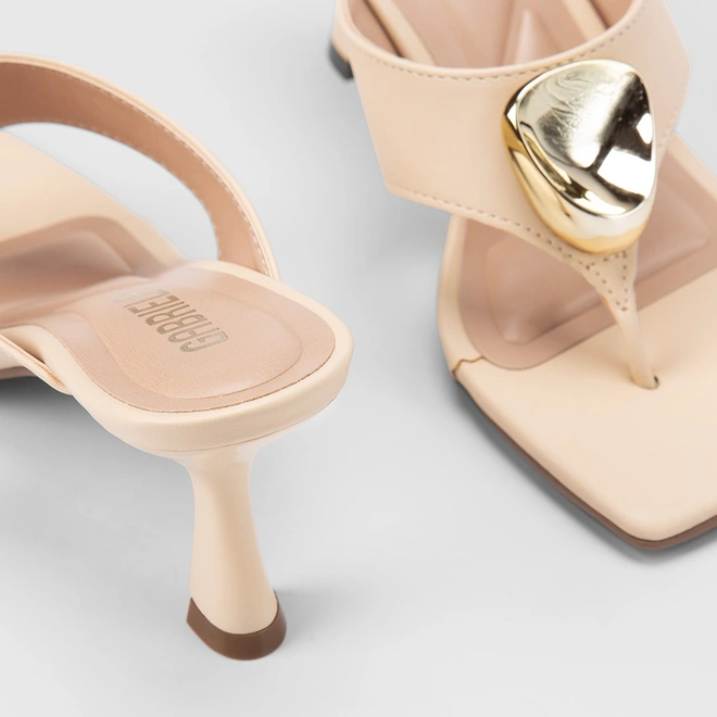 Tamanco Feminino Gabriela Detalhe Bold Nude