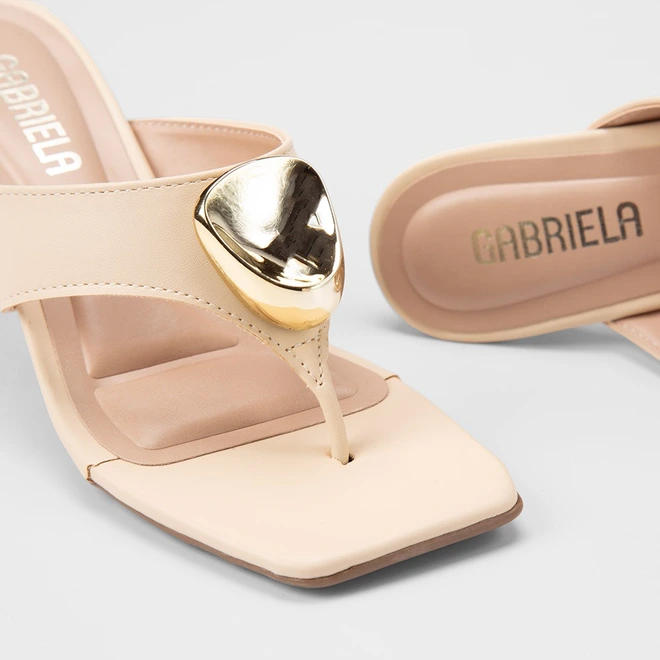 Tamanco Feminino Gabriela Detalhe Bold Nude