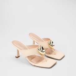 Tamanco Feminino Gabriela Detalhe Bold Nude