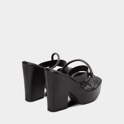 Tamanco Feminino Gabriela Meia Pata Tira Strass Preto