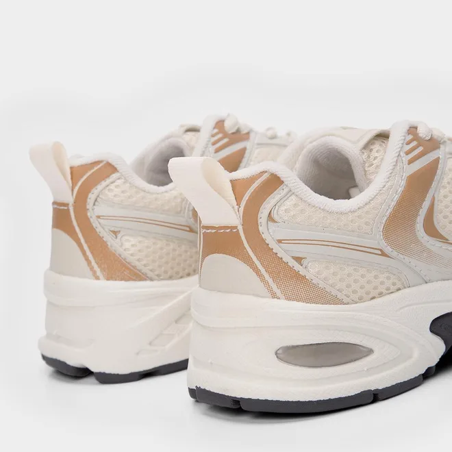 Tênis Esportivo Feminino Vertus Jogging Detalhe Bege & Marrom
