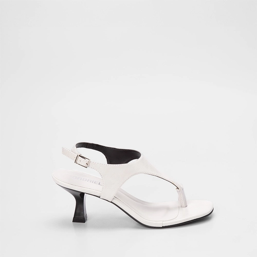 Sandália Gabriela Salto Flare Recortes Off White