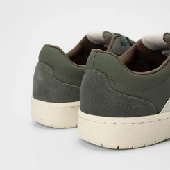 Tênis Casual Mac & Jac Verde Recortes Off White
