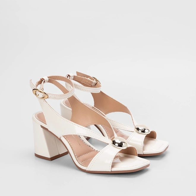 Sandália Salto Médio Geométrico Dakota Detalhe Metalizado Verniz Off White