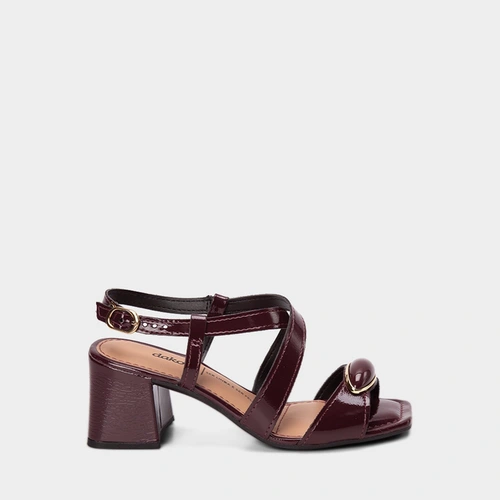 Sandália Feminina Dakota Tiras Cruzadas Detalhe Pedraria Vinho