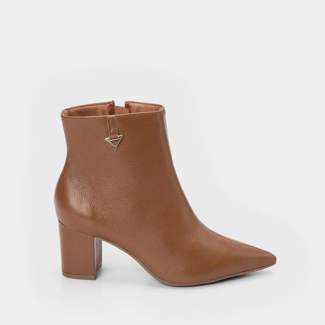 Ankle Boot Via Marte Couro Detalhe Lateral Caramelo