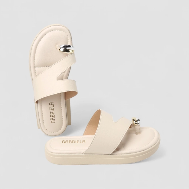Tamanco Feminino Gabriela Recorte Estilizado Detalhe Bold Off White