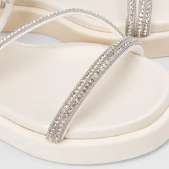 Tamanco Feminino Penélope Flatform Tiras Strass Off White