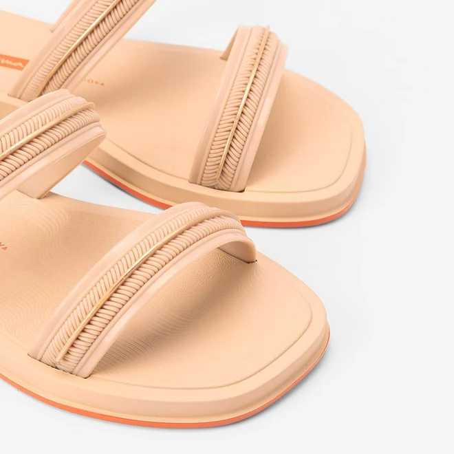 Tamanco Rasteiro Feminino Ipanema Glow Bege