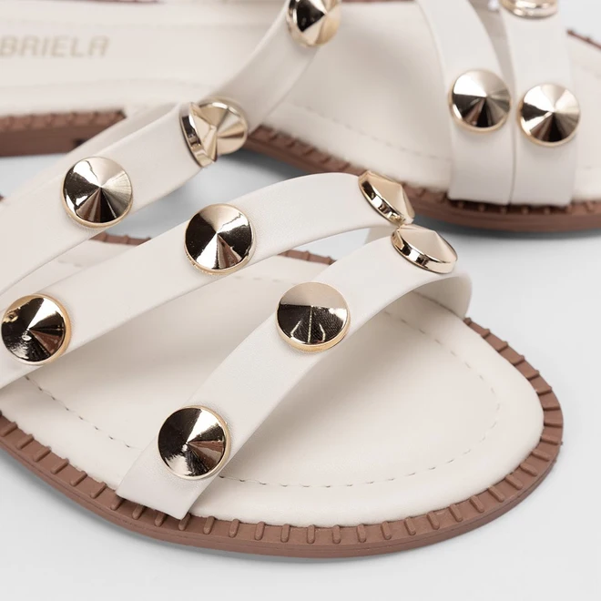Rasteira Gabriela Feminina Multitiras Tachas Off White
