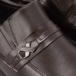 Sapato Social Masculino Woche Texturizado com Fivela Marrom