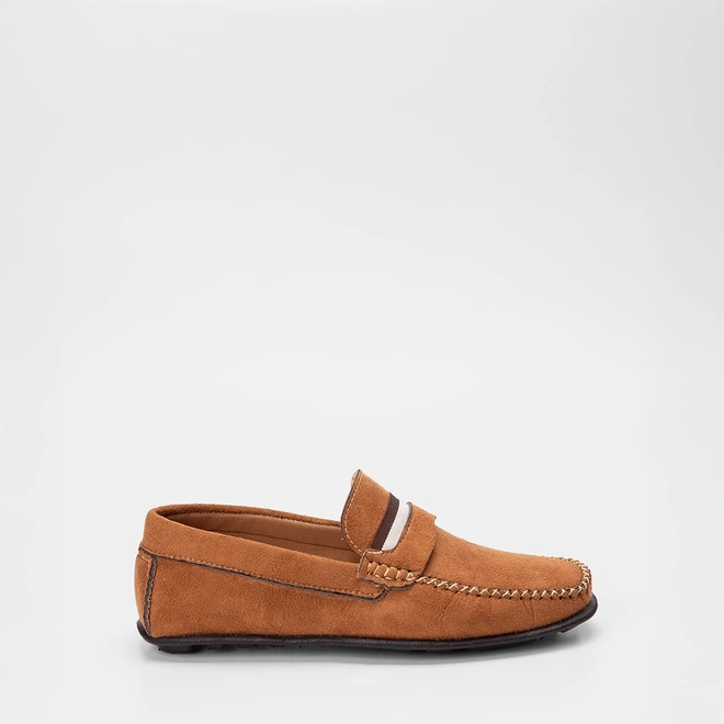 Mocassim Woche Recortes Camurça Caramelo