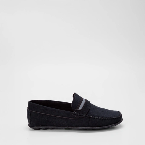 Mocassim Woche Recortes Camurça Preto