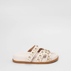 Tamanco Feminino Gabriela Detalhe Em Tachas Esferas Off-White