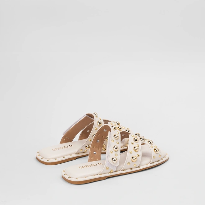 Rasteira Feminina Gabriela Detalhe Em Tachas Esferas Off-White