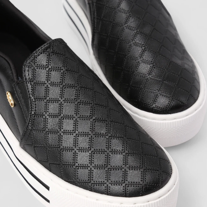 Slip On Feminino Via Marte Plataforma Calce Fácil Preto