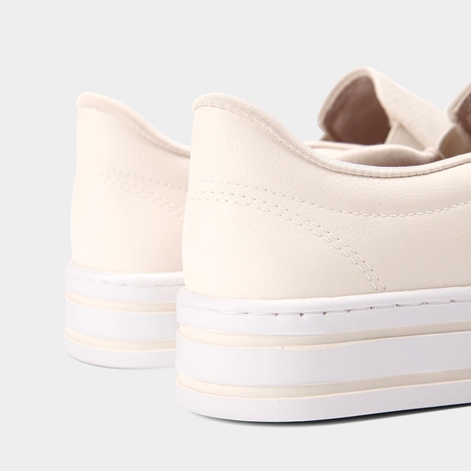 Slip On Feminino Via Marte Flatform Calce Fácil Texturizado Marfim