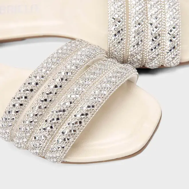 Rasteira Feminina Gabriela Multitiras Strass Off White