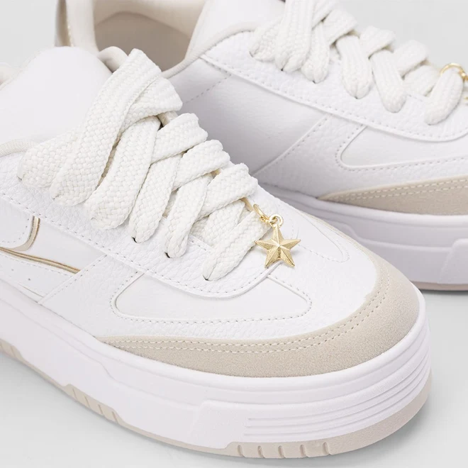 Tênis Casual Feminino Gabriela Recorte Camurça Metalizado Branco