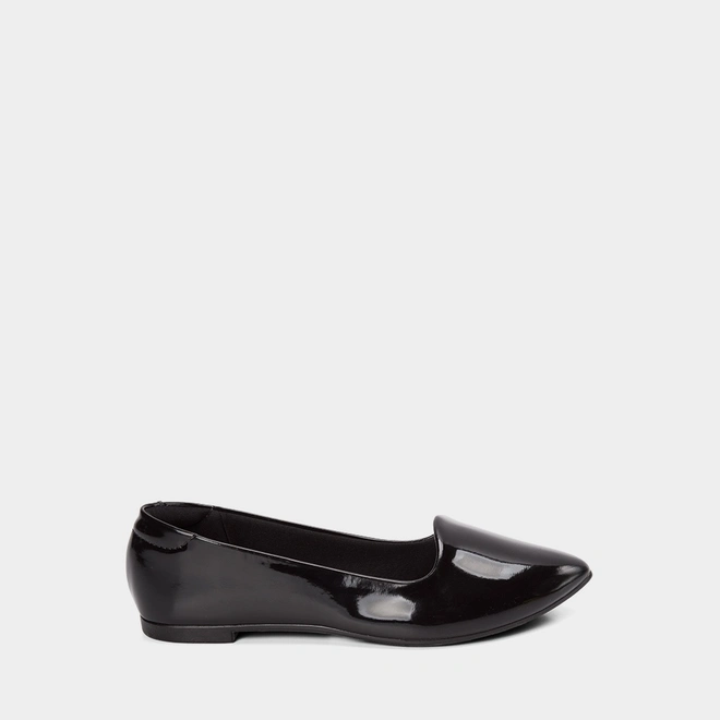 Sapatilha Feminina Moleca Bico Fino Verniz Preto