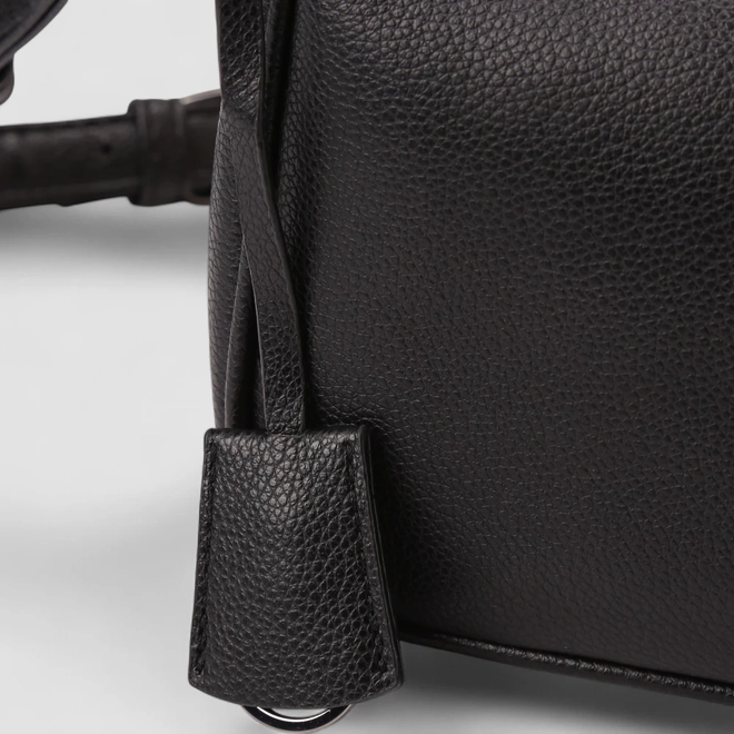 Bolsa Transversal Gabriela Pequena Preto