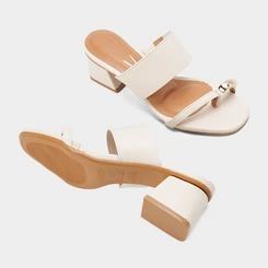 Tamanco Feminino Vizzano Tira Larga Enfeite Dedo Bold Off White