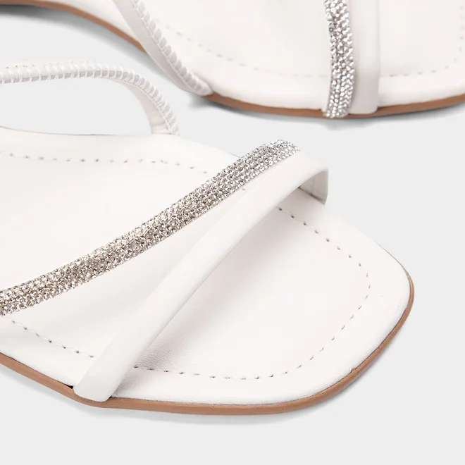 Sandália Rasteira Feminina Penélope Tiras Dupla Strass Off White