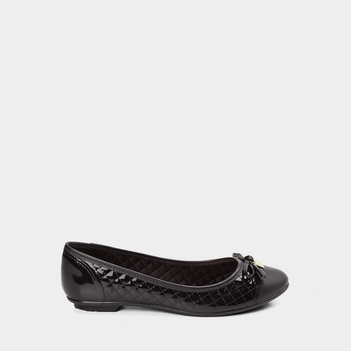 Sapatilha Feminina Moleca Matelassê Detalhe Laço Verniz Preto