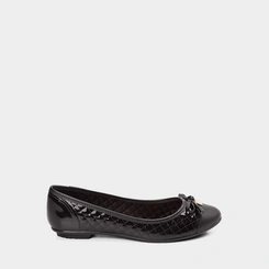 Sapatilha Feminina Moleca Matelassê Detalhe Laço Verniz Preto