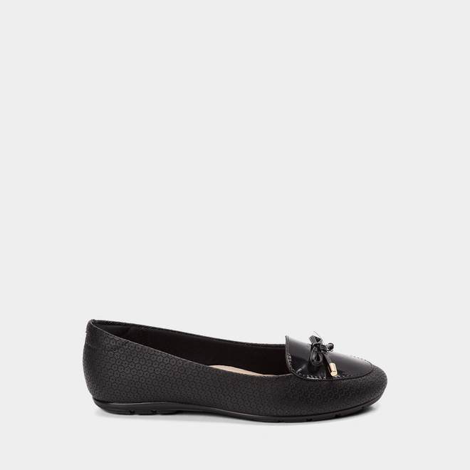 Sapatilha Moleca Texturizada Detalhe Laço & Verniz Preto