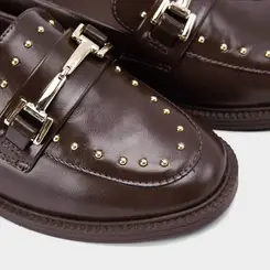 Mocassim Loafer Feminino Gabriela Detalhe Bridão & Tachas Marrom