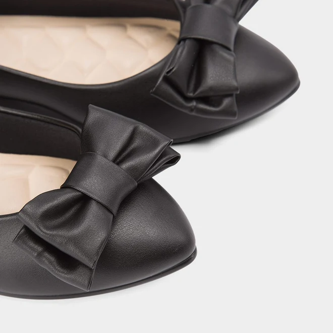 Sapatilha Feminina Moleca Detalhe Duplo Laço Preto