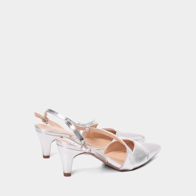 Scarpin Slingback Feminino Gabriela Salto Médio Fino Metalizado Prata