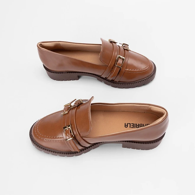 Mocassim Loafer Feminino Gabriela Tratorado Detalhe Fivela Caramelo
