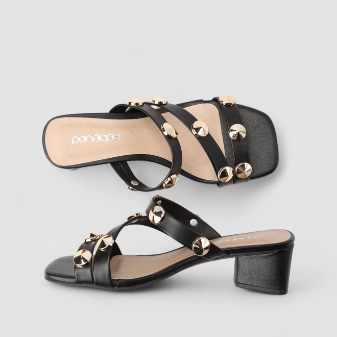 Tamanco Feminino Penélope Salto Geométrico Tachas Preto