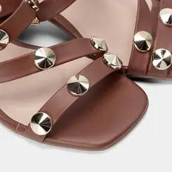 Tamanco Feminino Penélope Salto Geométrico Tachas Caramelo