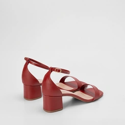 Sandália Feminino Penélope Salto Grosso Fivela Pespontos Vermelho