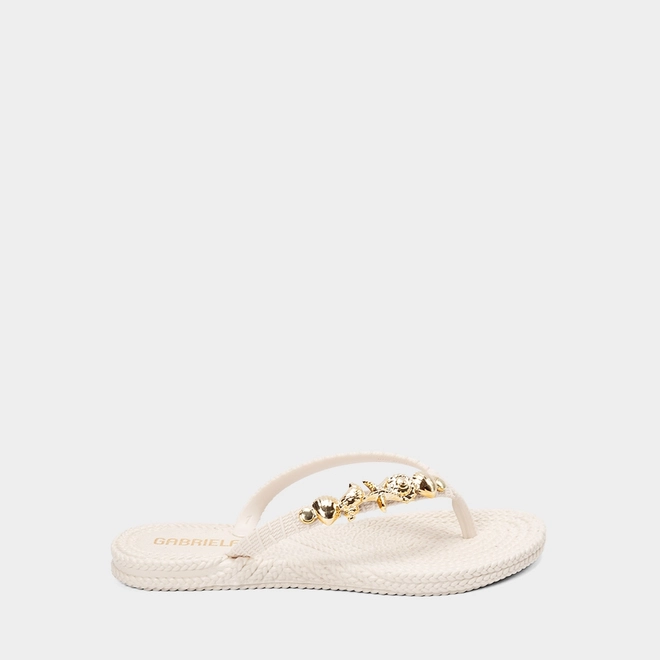 Chinelo Feminino Gabriela Textura Tressê Detalhe Conchas & Estrela Do Mar Off White