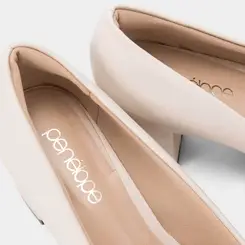 Scarpin Feminino Penélope Salto Bloco Médio Off White