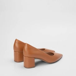 Scarpin Feminino Penélope Salto Bloco Médio Caramelo