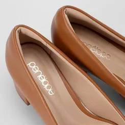 Scarpin Feminino Penélope Salto Bloco Médio Caramelo