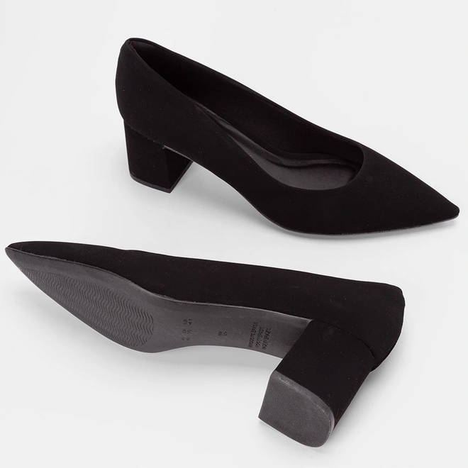 Scarpin Feminino Penélope Salto Bloco Médio Nobuck Preto
