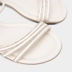 Sandália Rasteira Feminina Penélope Multitiras Detalhe Strass Off White