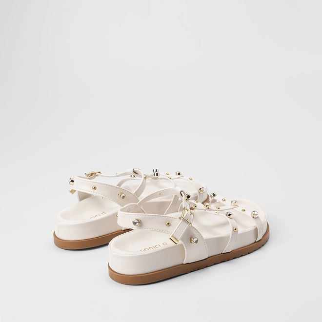 Sandália Papete Gabriela Tira Slim Detalhe Rebite & Pedraria Off White