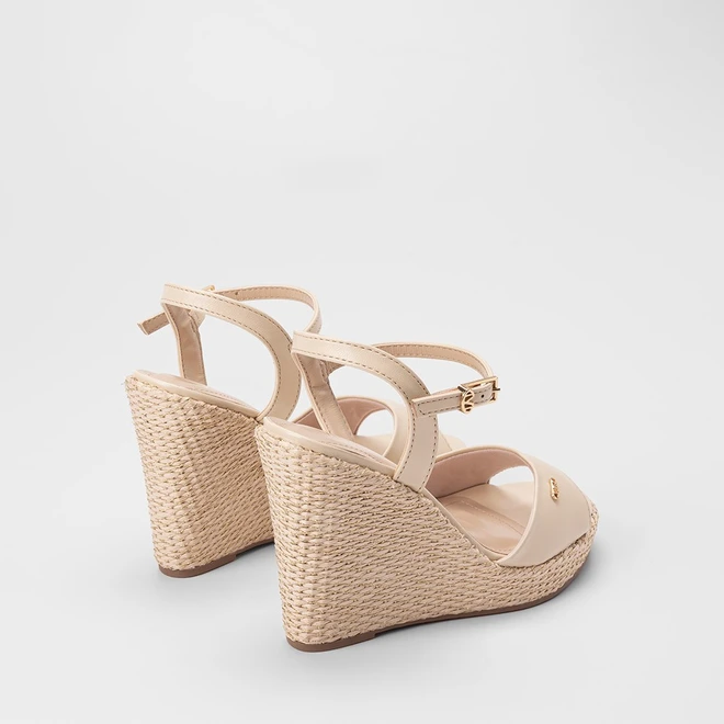 Sandália Feminina Via Marte Anabela Ráfia Off White