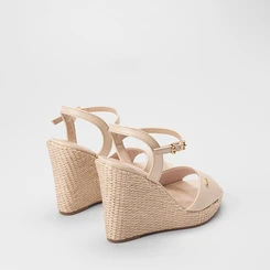 Sandália Feminina Via Marte Anabela Ráfia Off White