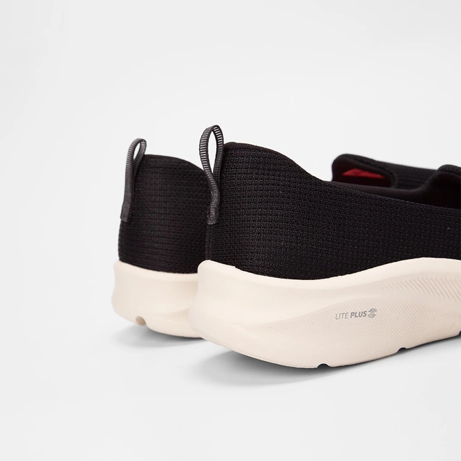 Slip On Feminino Actvitta Calce Fácil Preto