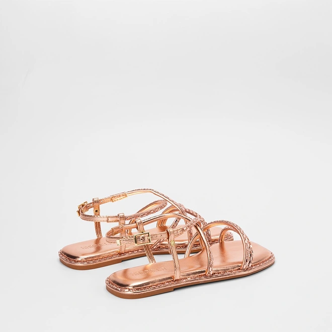 Sandália Rasteira Feminina Gabriela Multitiras Detalhe Pedraria Metalizada Rose Gold