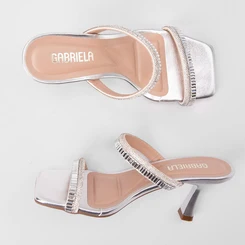 Tamanco Feminino Gabriela Salto Alto Flare Detalhe Strass Metalizado Prata