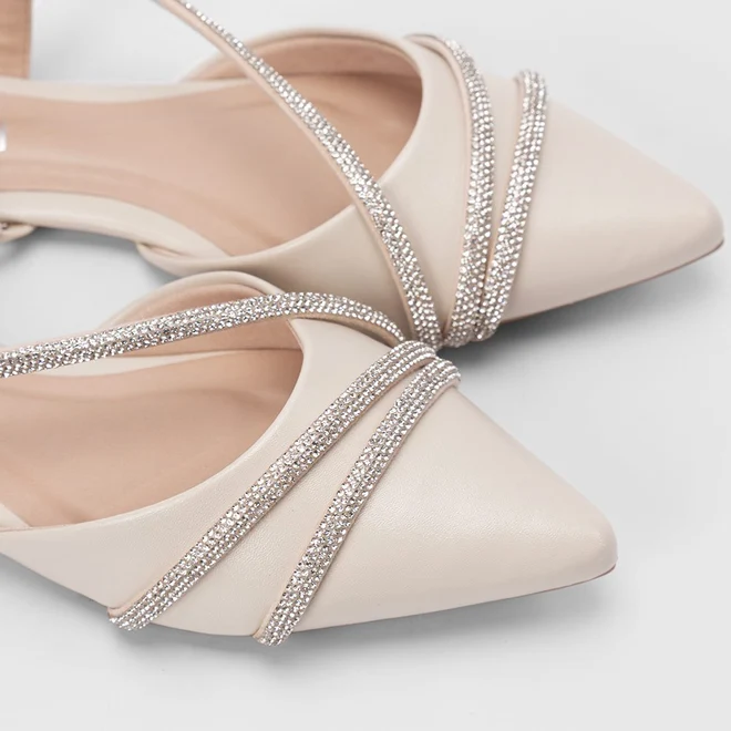 Sapatilha Feminina Gabriela Tiras Strass Off White